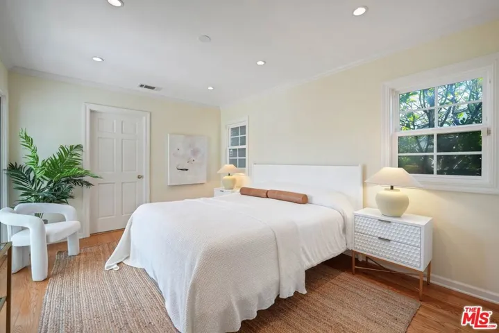 12040 Clover Avenue, Los Angeles, California 90066