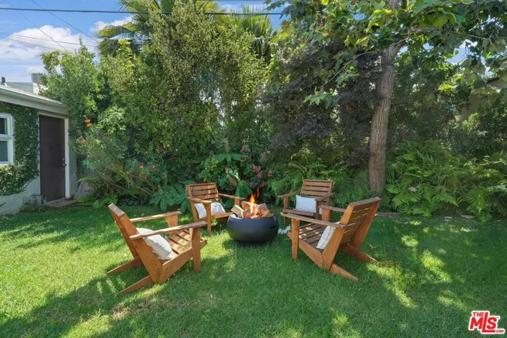 12040 Clover Avenue, Los Angeles, California 90066