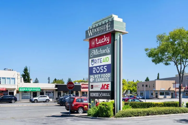 435 E Oakwood Boulevard, Redwood City, California 94061