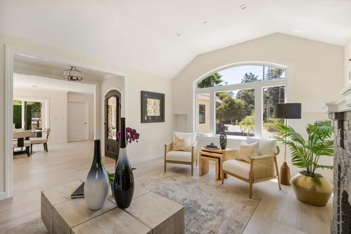 435 E Oakwood Boulevard, Redwood City, California 94061