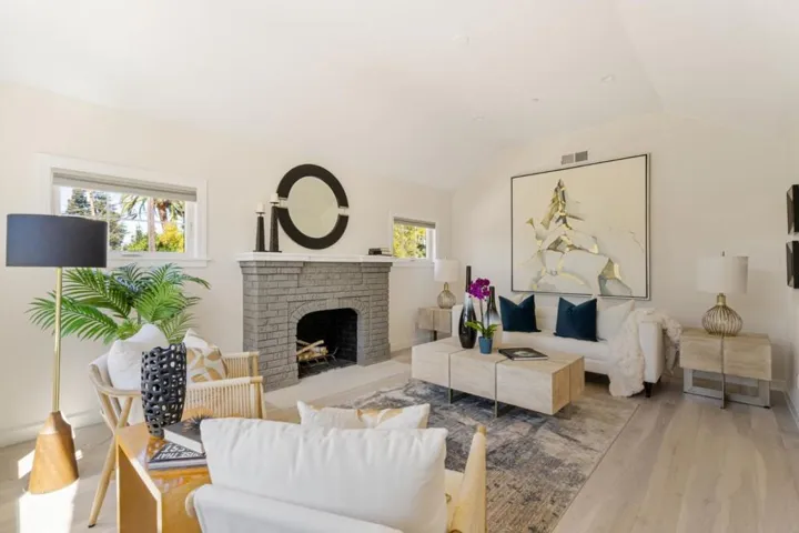 435 E Oakwood Boulevard, Redwood City, California 94061