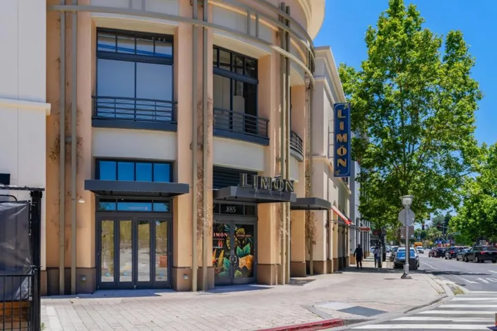 435 E Oakwood Boulevard, Redwood City, California 94061