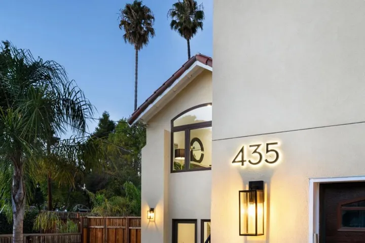 435 E Oakwood Boulevard, Redwood City, California 94061