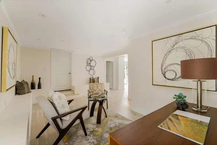 435 E Oakwood Boulevard, Redwood City, California 94061
