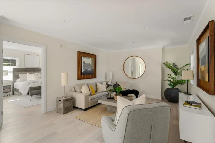435 E Oakwood Boulevard, Redwood City, California 94061