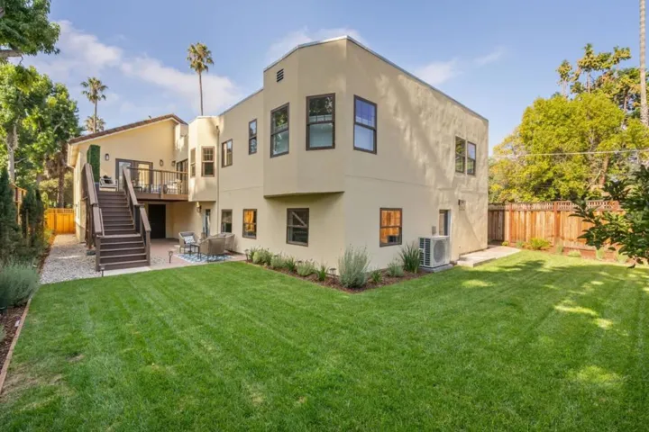435 E Oakwood Boulevard, Redwood City, California 94061