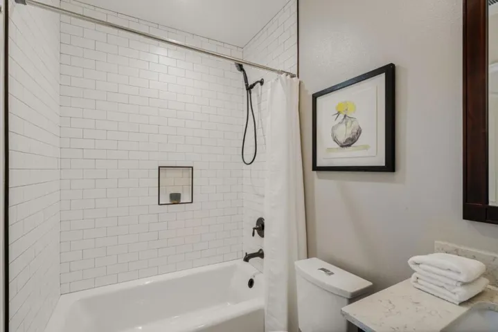 435 E Oakwood Boulevard, Redwood City, California 94061