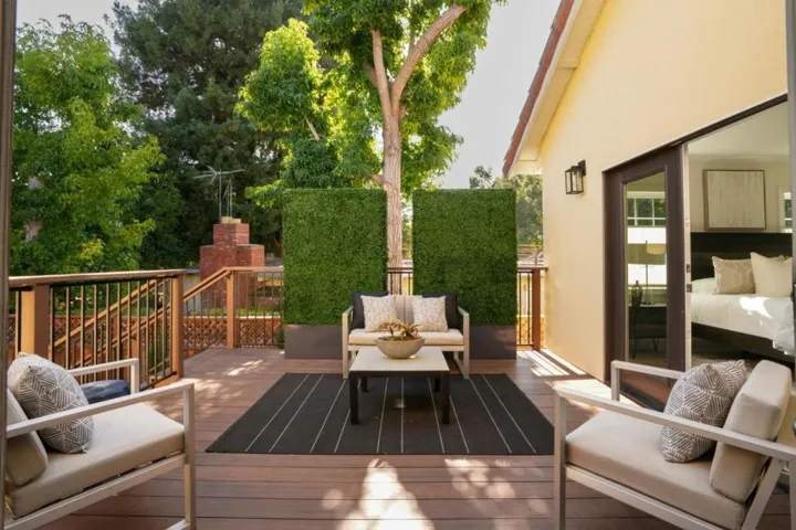 435 E Oakwood Boulevard, Redwood City, California 94061