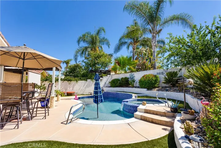 30172 Spray Drive, Canyon Lake, California 92587