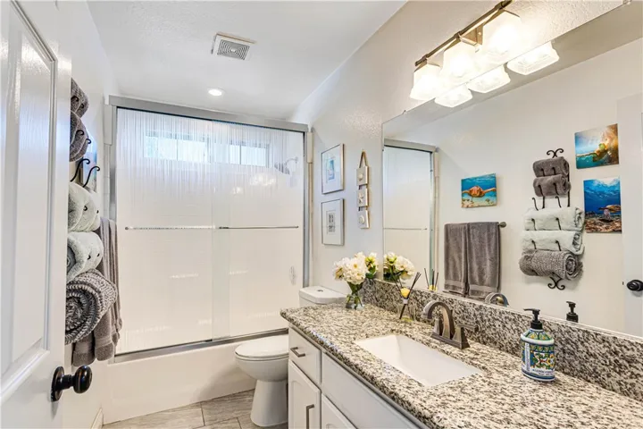 30172 Spray Drive, Canyon Lake, California 92587