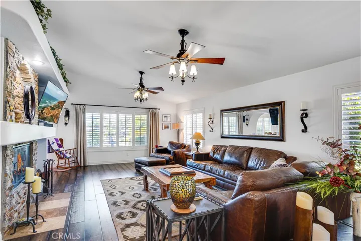 30172 Spray Drive, Canyon Lake, California 92587