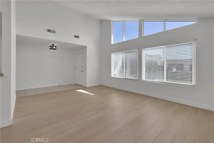 6831 Glen Drive, Huntington Beach, California 92647