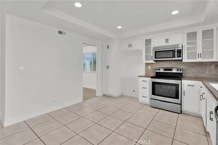 6831 Glen Drive, Huntington Beach, California 92647