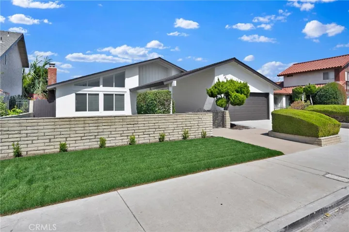 6831 Glen Drive, Huntington Beach, California 92647