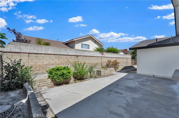 6831 Glen Drive, Huntington Beach, California 92647