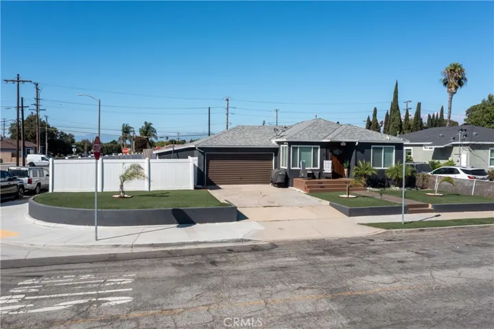 1225 E Luray Street, Long Beach, California 90807