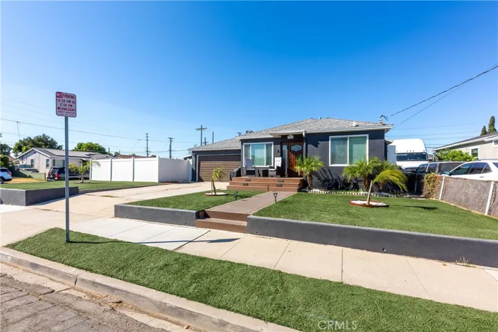 1225 E Luray Street, Long Beach, California 90807