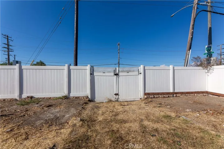 1225 E Luray Street, Long Beach, California 90807