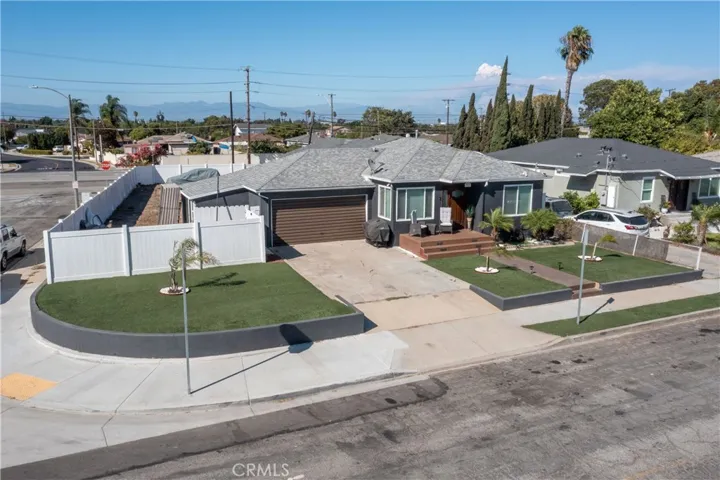 1225 E Luray Street, Long Beach, California 90807