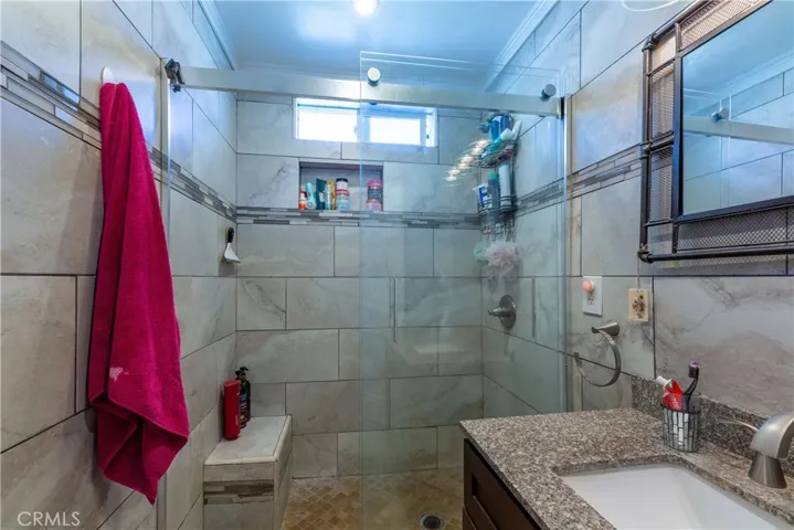 1225 E Luray Street, Long Beach, California 90807