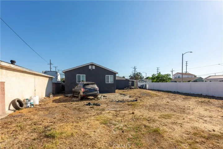 1225 E Luray Street, Long Beach, California 90807