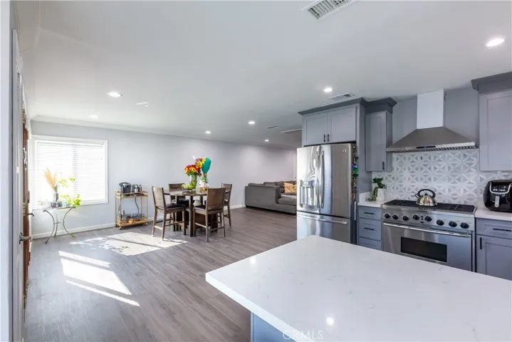 1225 E Luray Street, Long Beach, California 90807