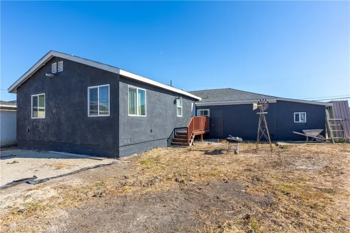 1225 E Luray Street, Long Beach, California 90807