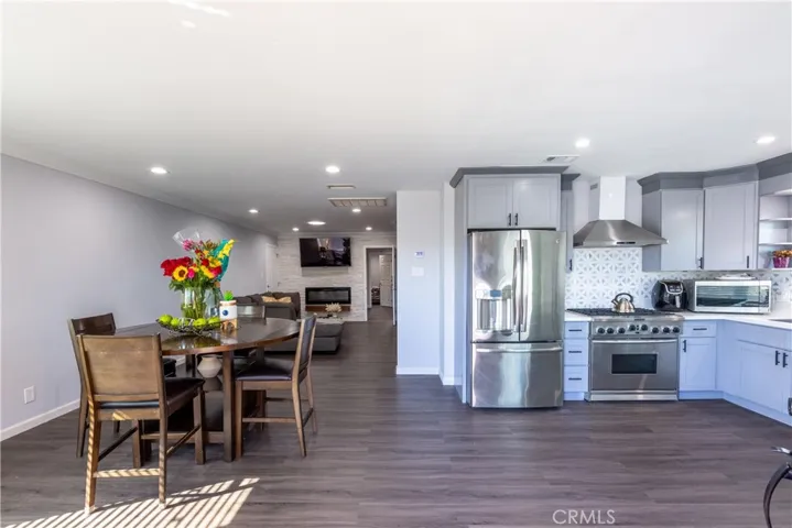 1225 E Luray Street, Long Beach, California 90807