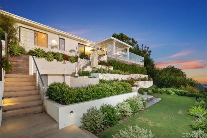2975 Zell Drive, Laguna Beach, California 92651
