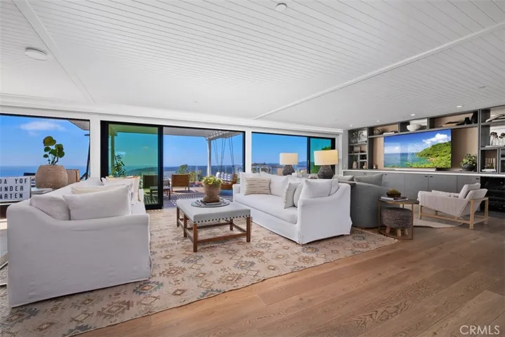 2975 Zell Drive, Laguna Beach, California 92651