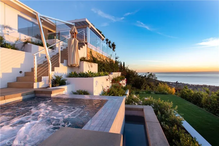 2975 Zell Drive, Laguna Beach, California 92651