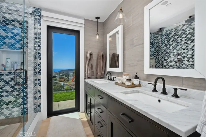 2975 Zell Drive, Laguna Beach, California 92651