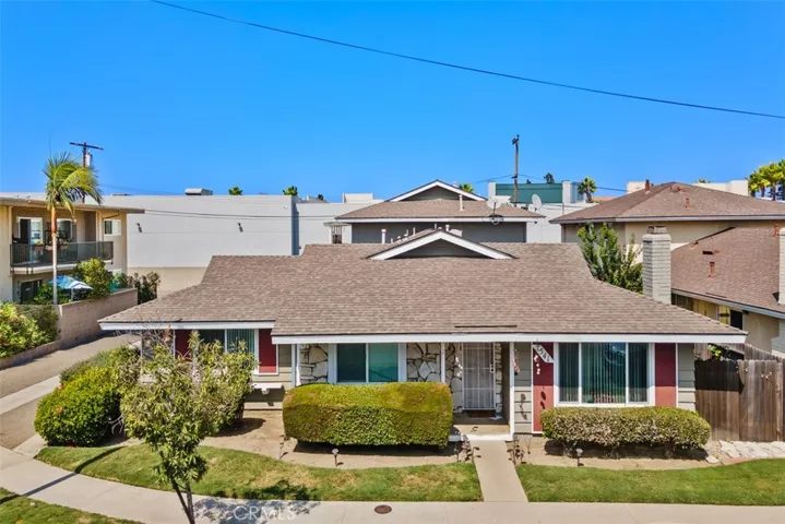 7541 Volga Drive 1-4, Huntington Beach, California 92647