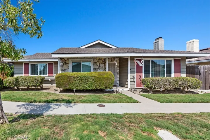 7541 Volga Drive 1-4, Huntington Beach, California 92647
