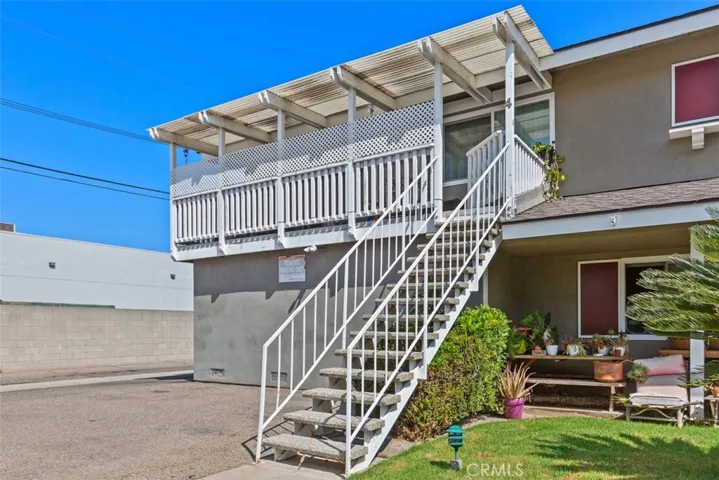 7541 Volga Drive 1-4, Huntington Beach, California 92647
