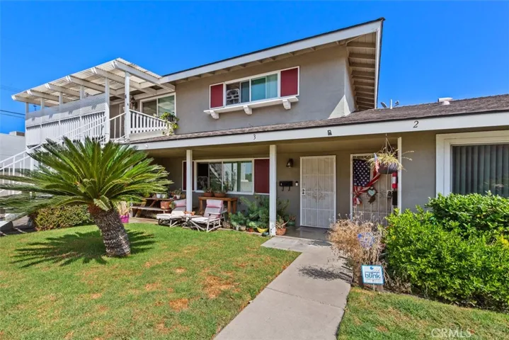 7541 Volga Drive 1-4, Huntington Beach, California 92647