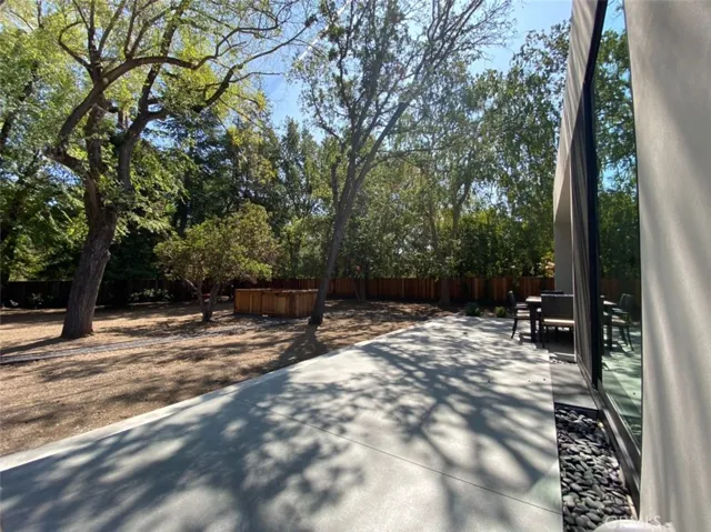 14172 Amherst Court B, Los Altos Hills, California 94022
