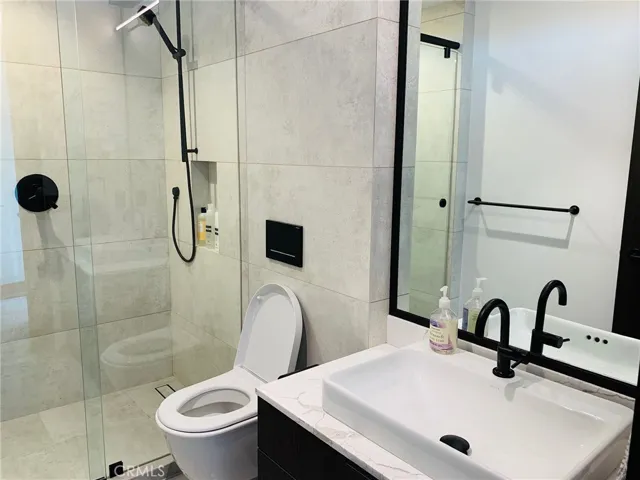 14172 Amherst Court B, Los Altos Hills, California 94022