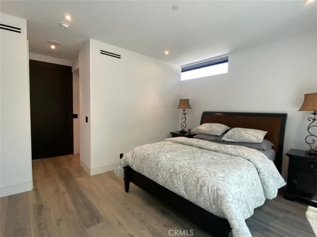 14172 Amherst Court B, Los Altos Hills, California 94022