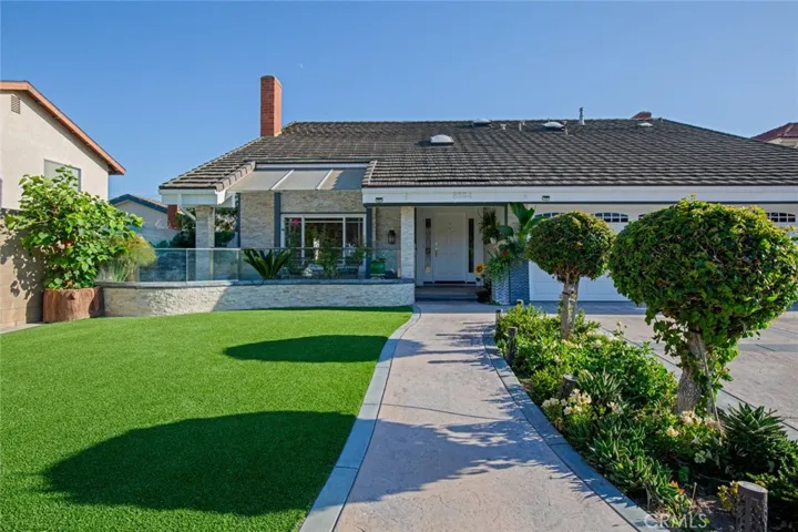 8564 Ostrich Circle, Fountain Valley, California 92708