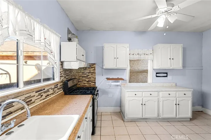 2727 Eagle Street, Los Angeles, California 90033