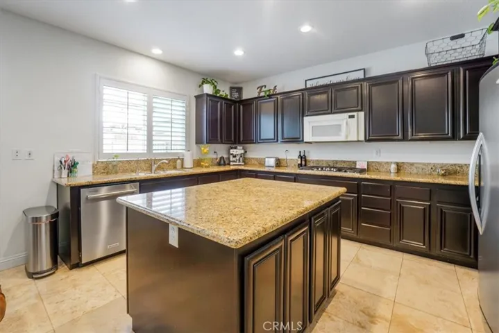 38107 Copperwood Street, Murrieta, California 92562
