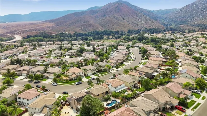 38107 Copperwood Street, Murrieta, California 92562