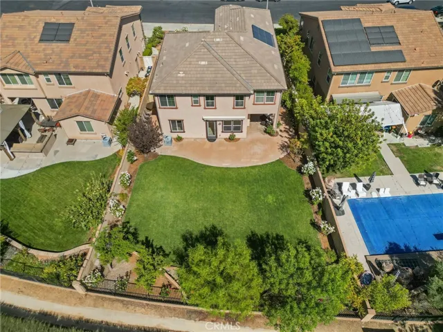private pool size lot with no rear neighbors