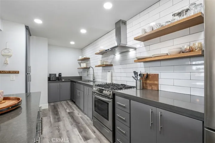 Tons of counter space