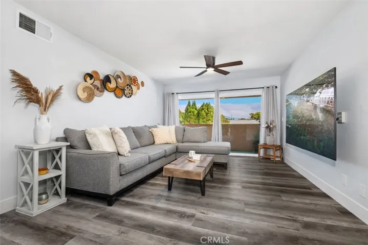 1001 W Macarthur Boulevard 66, Santa Ana, California 92707