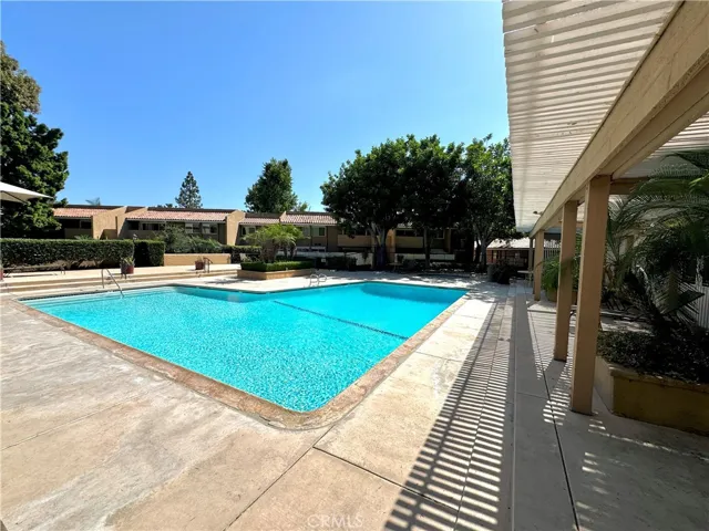1001 W Macarthur Boulevard 66, Santa Ana, California 92707