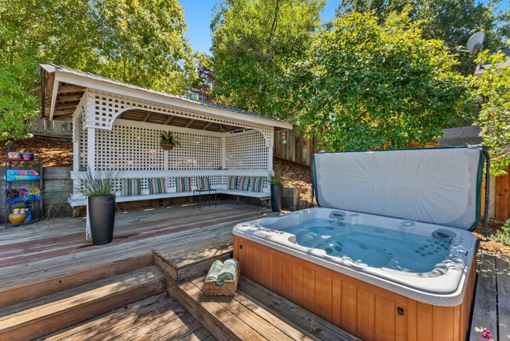 104 Baja Sol Drive, Scotts Valley, California 95066