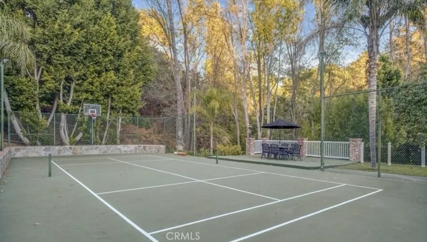 Sport court