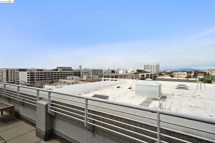 201 4th St 304, Oakland, California 94607